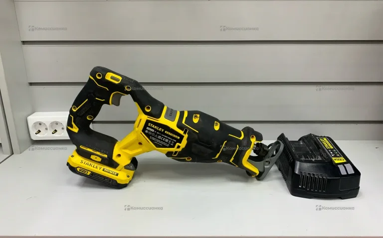 Аккумуляторная сабельная пила Stanley Fatmax SFMCS