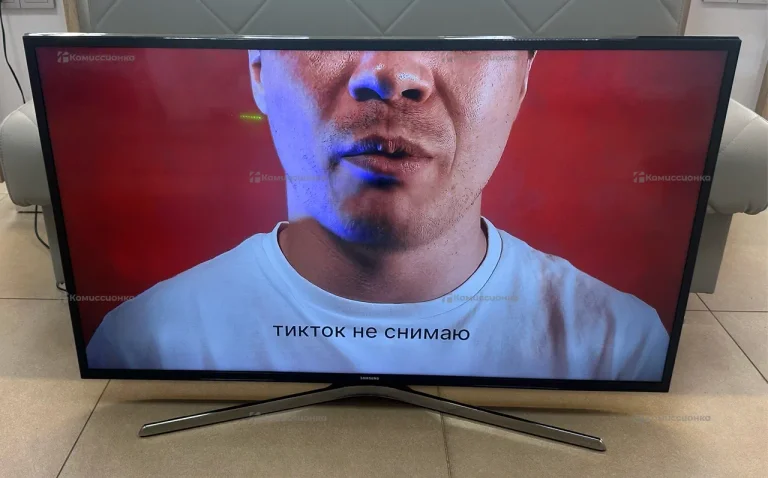 Телевизор Samsung UE43MU6100U