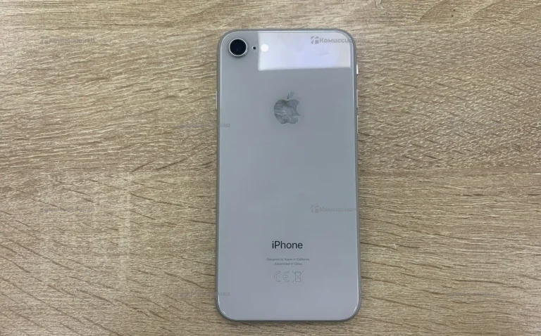 Apple iPhone 8 2/64 ГБ