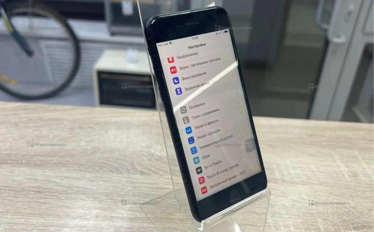 Apple iPhone 7 2/32 ГБ