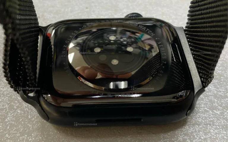Часы Apple Watch 7 45mm