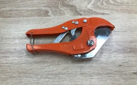 Купить Ножницы для ПВХ труб б/у , в Саратов Цена:150рублей