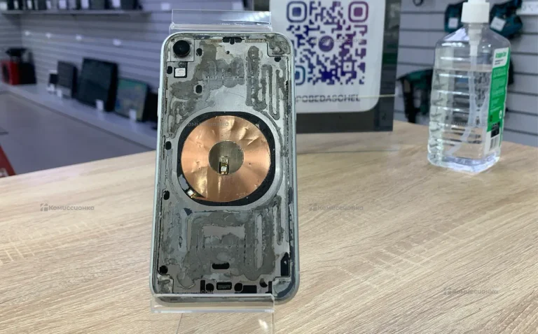 Apple iPhone XR 3/64 ГБ