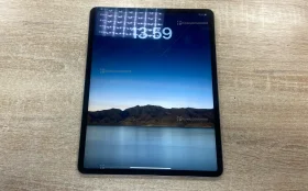 Планшет Apple iPad 13 m2