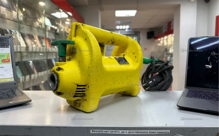Вибратор для бетона Wacker M1500