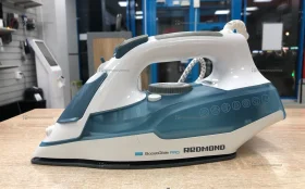Утюг Redmond RI-C278