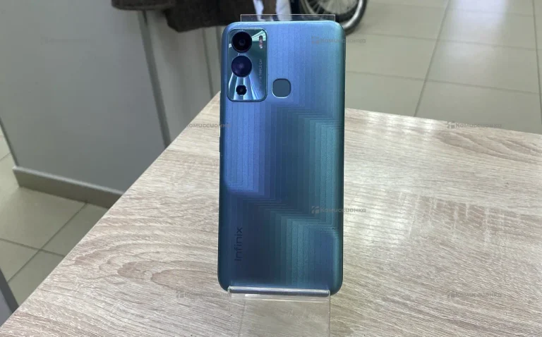 Infinix Hot 12i 4/64 ГБ