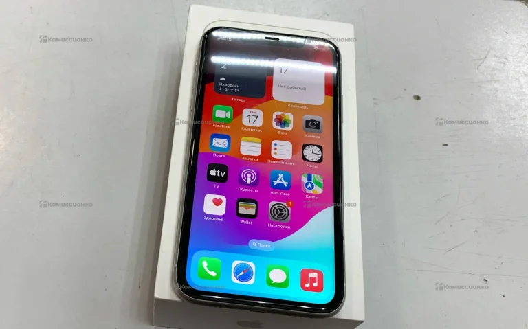 Apple iPhone 11 4/128 ГБ