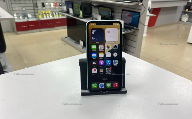 Apple iPhone 11 4/64 ГБ