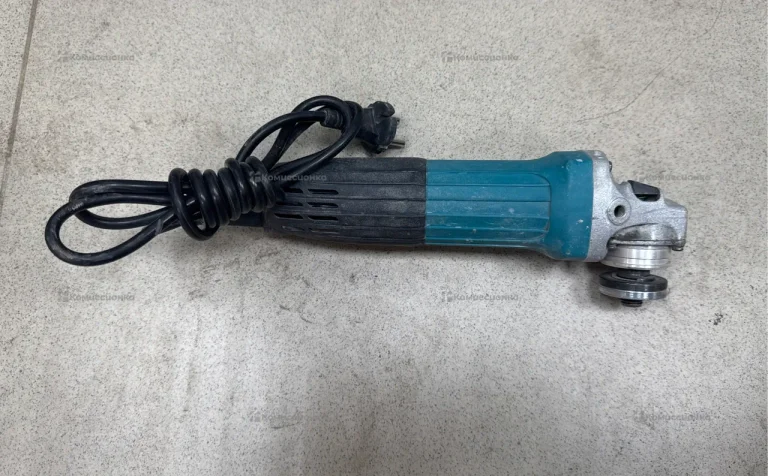 MT-5030