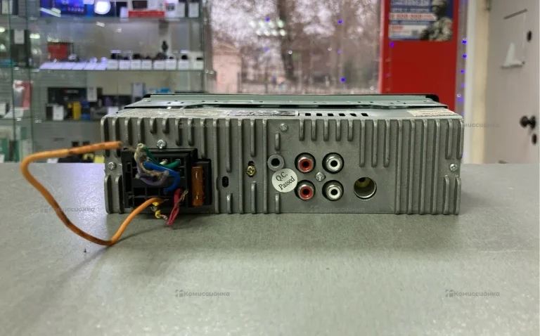 Автомагнитола  Skylor FP-327