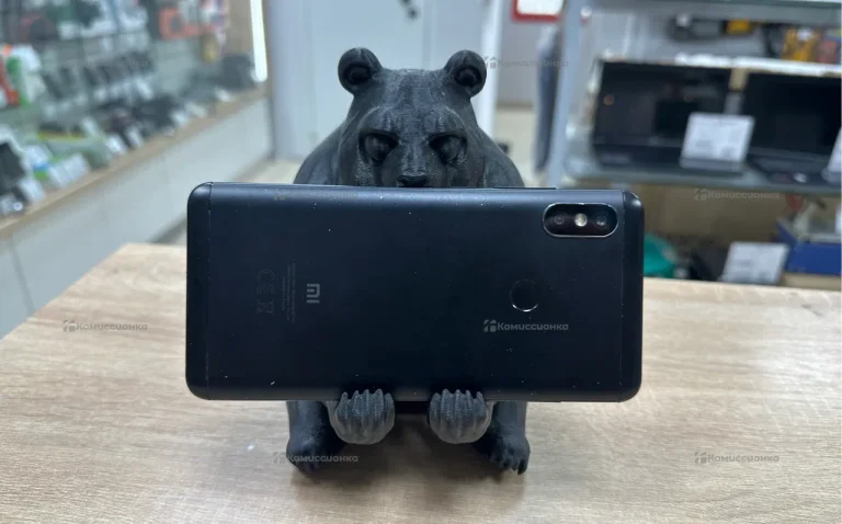 Xiaomi Redmi Note 5 3/32 ГБ