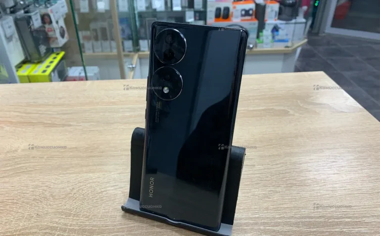 Honor 70 8/128 ГБ