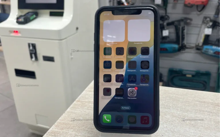 Apple IPhone 11 64Gb
