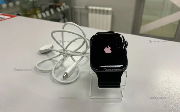 Apple Watch SE Nike version