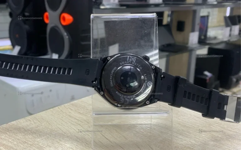 Часы  смарт LK4 Pro