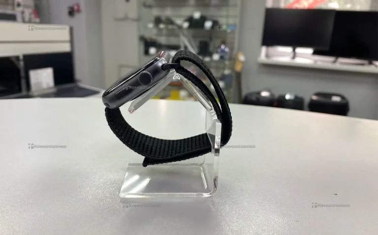 Часы Apple Watch Series 3