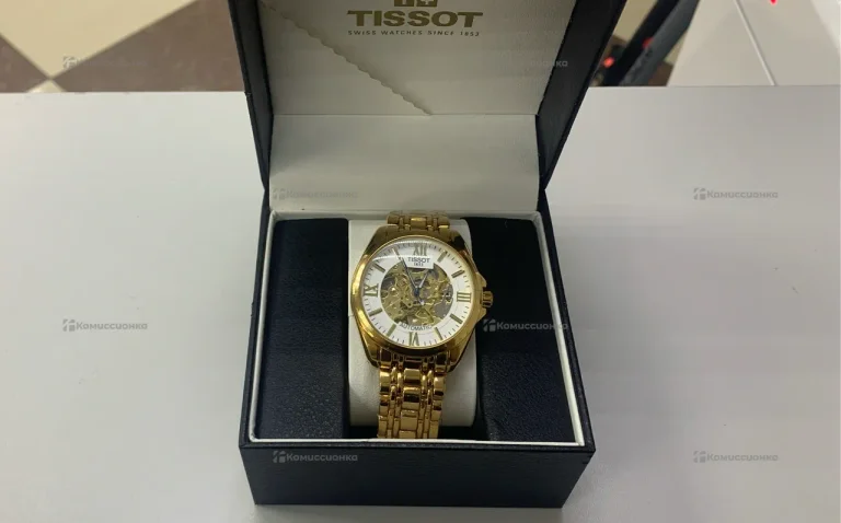 Часы  tissot 1853.