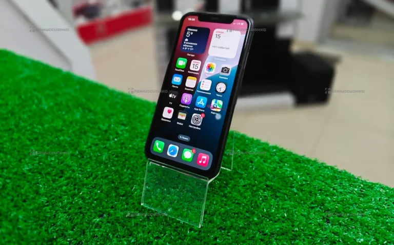 Apple iPhone 11 4/128 ГБ