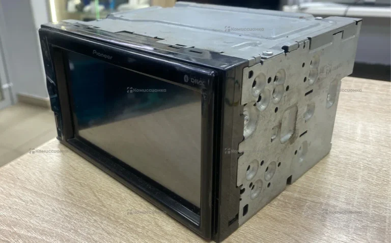 Автомагнитола  Pioneer DMH-G221BT