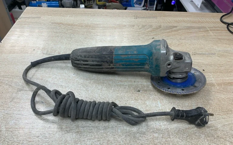 Ушм Makita GA5030