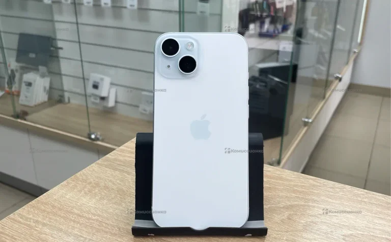 Apple iPhone 15 6/128 ГБ