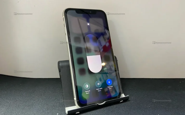 Apple iPhone 11 4/128 ГБ