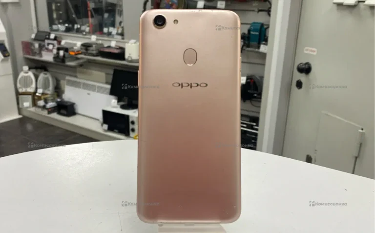 Oppo F5 4/32 ГБ