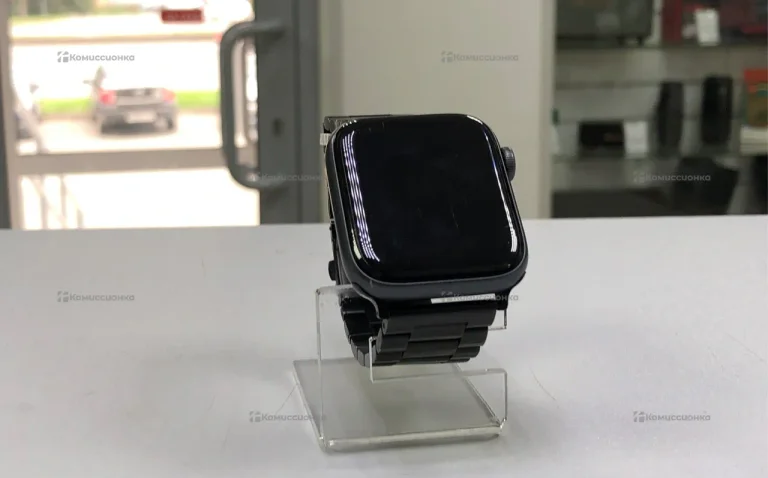 Часы  Apple Watch 4 44m