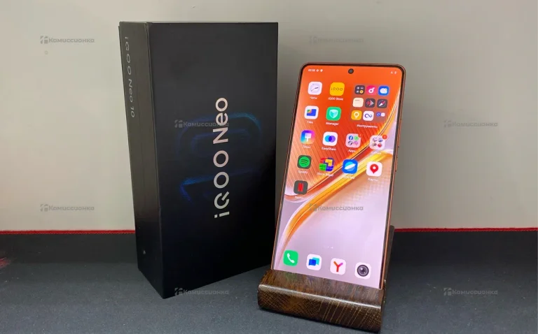 Vivo iQOO Neo 10 8/256 ГБ