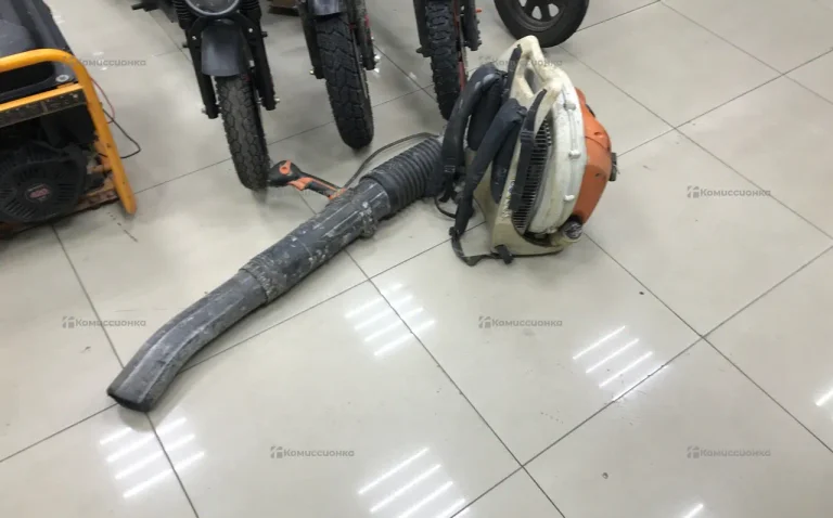 Бензиновая воздуходувка Stihl BR 700