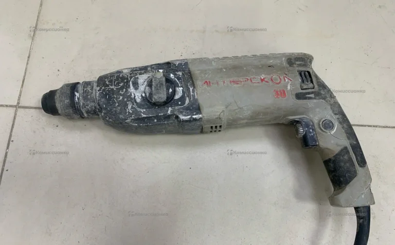 Перфоратор Интерскол П-30/900ЭР