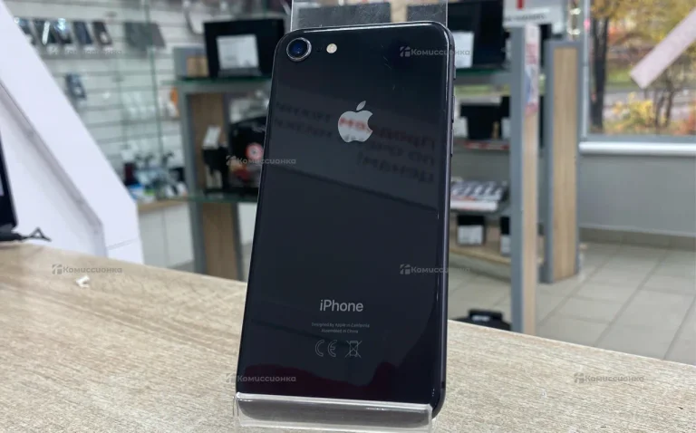 Apple iPhone 8 2/64 ГБ