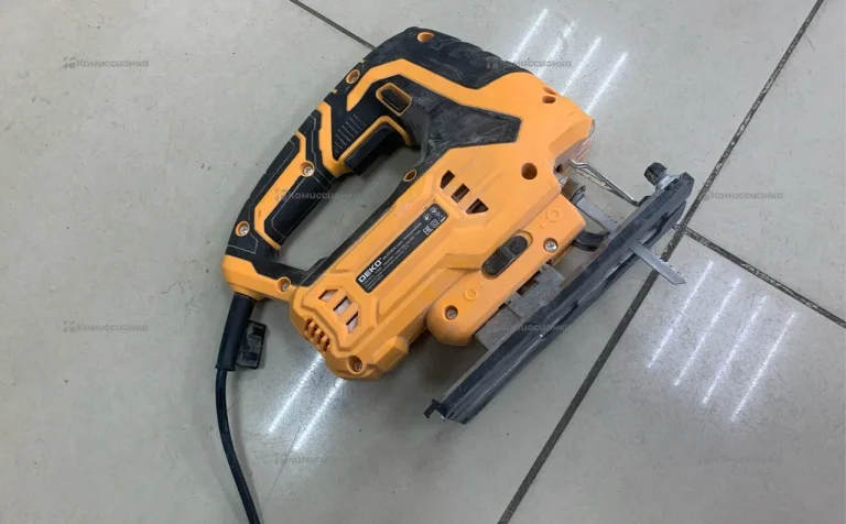 Лобзик сетевой Deko DKJS1050E