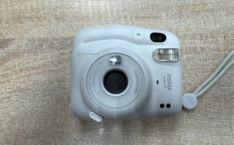 Фотоаппарат instax mini 11