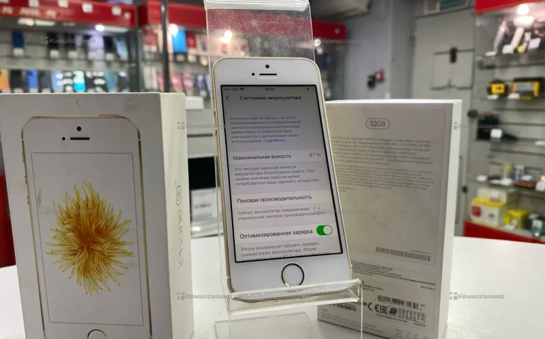 Apple iPhone SE 2/32 ГБ