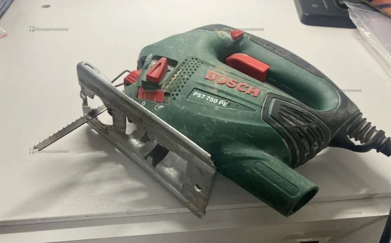 Электролобзик Bosch PST 750 PE
