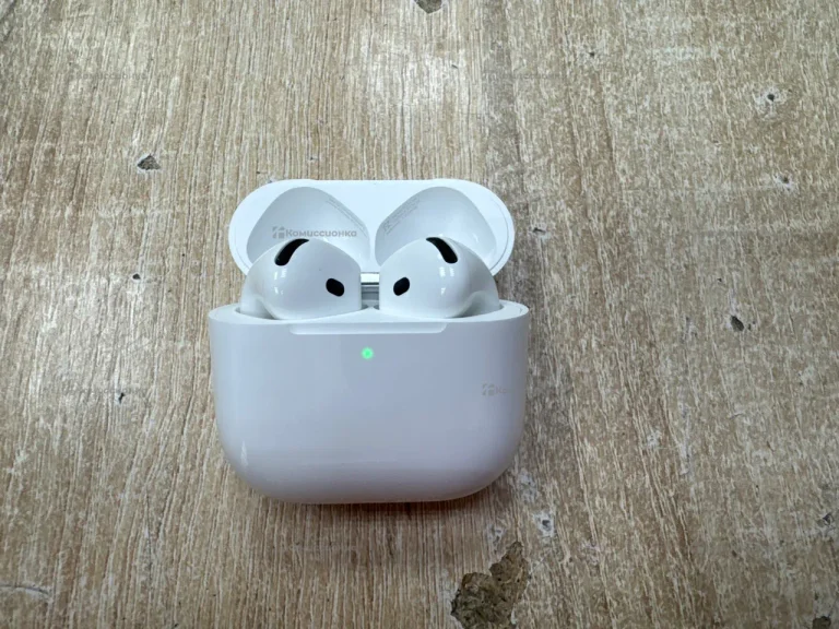 Наушники  AirPods 4