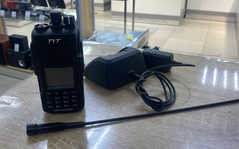 Рация  TYT MD-UV390