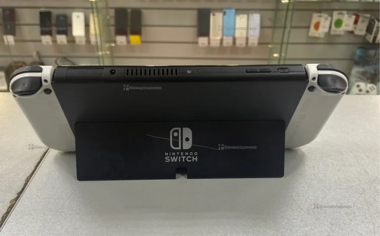 Приставка Nintendo Switch OLED 64GB