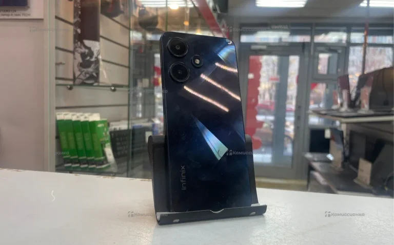 Infinix Hot 30i 4/64 ГБ