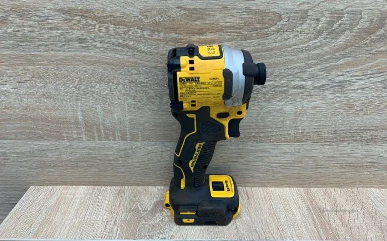 Ударный шуруповерт DeWALT Atomic DCF850N