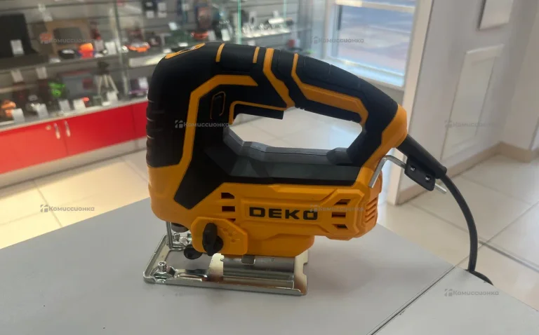 Электролобзик Deko DKJS900E