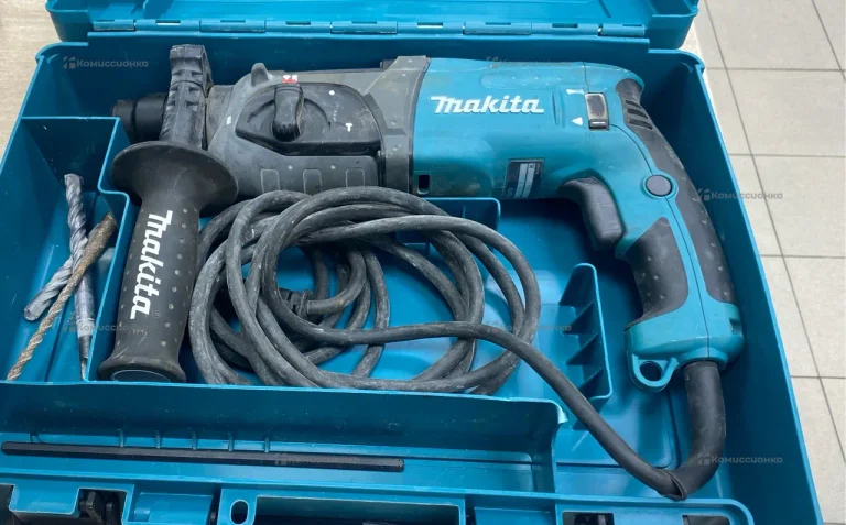 Перфоратор Makita HR2470