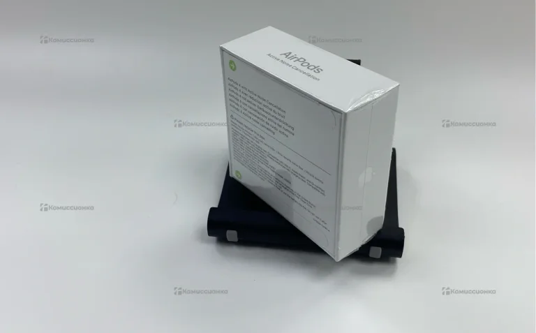 Наушники  AirPods 4.