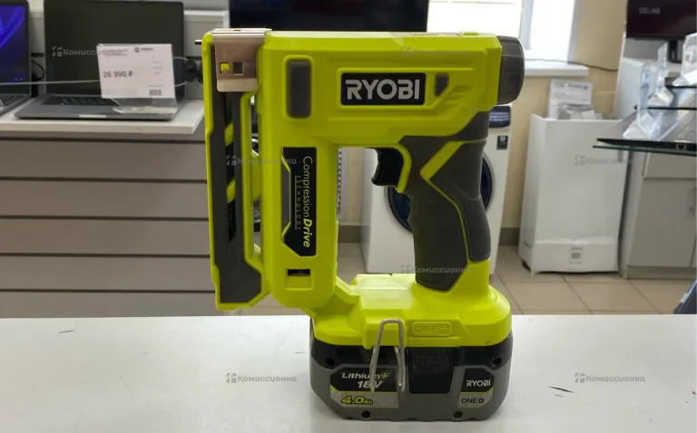 Степлер аккумуляторный Ryobi R18ST50