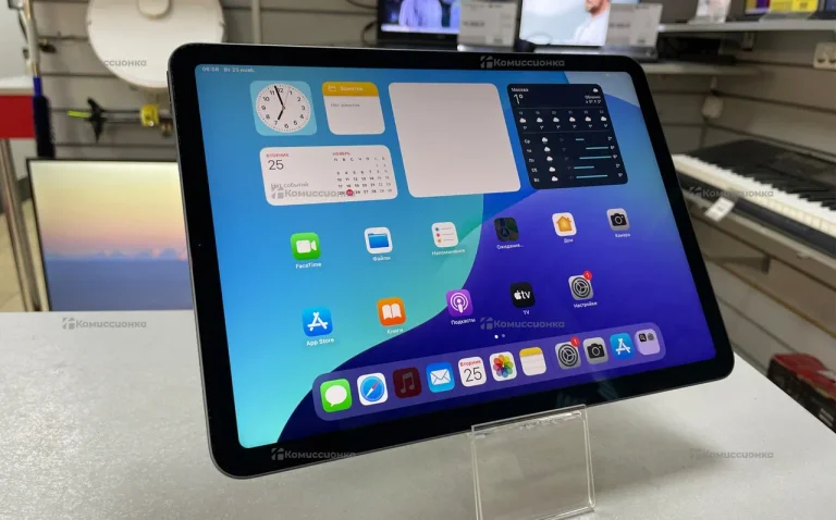 Планшет Apple iPad AIR 5-го поколения 64GB Wi-Fi