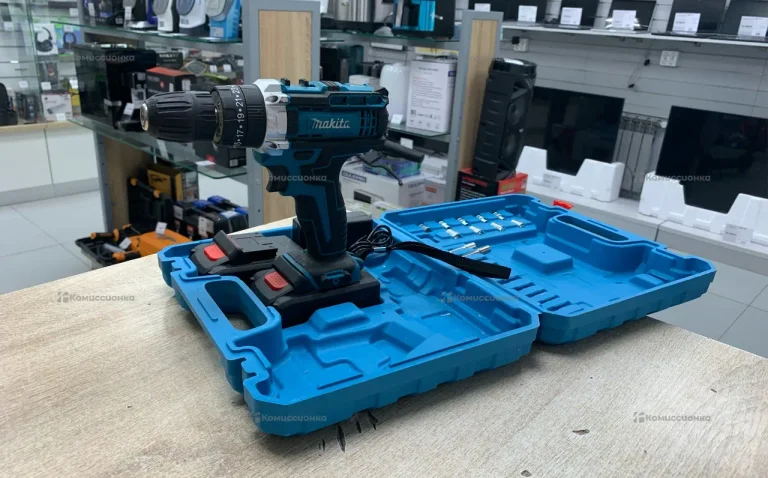 Шуруповерт makita 6833 реплика