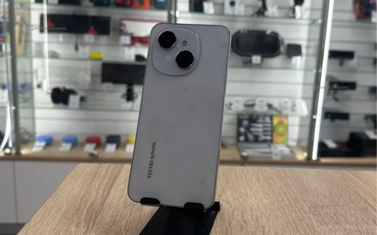 Tecno Spark Go 1 4/64 ГБ