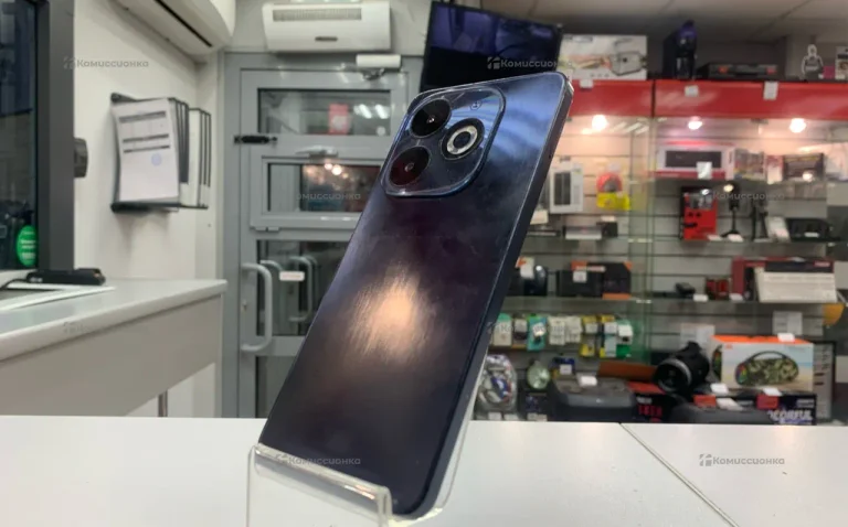 Infinix Smart 8 3/64 ГБ